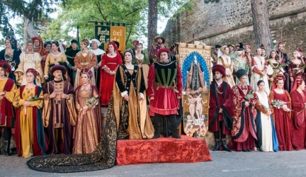 Donazione della Santa Spina – Montone